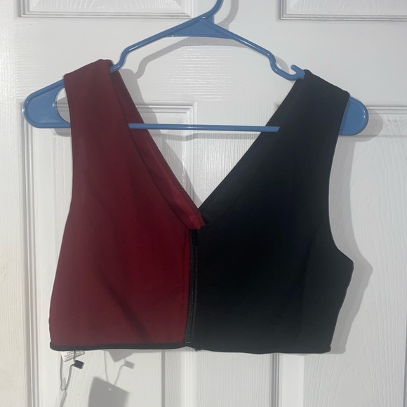 Two Tone Cropped Tank - Picture 2 of 2